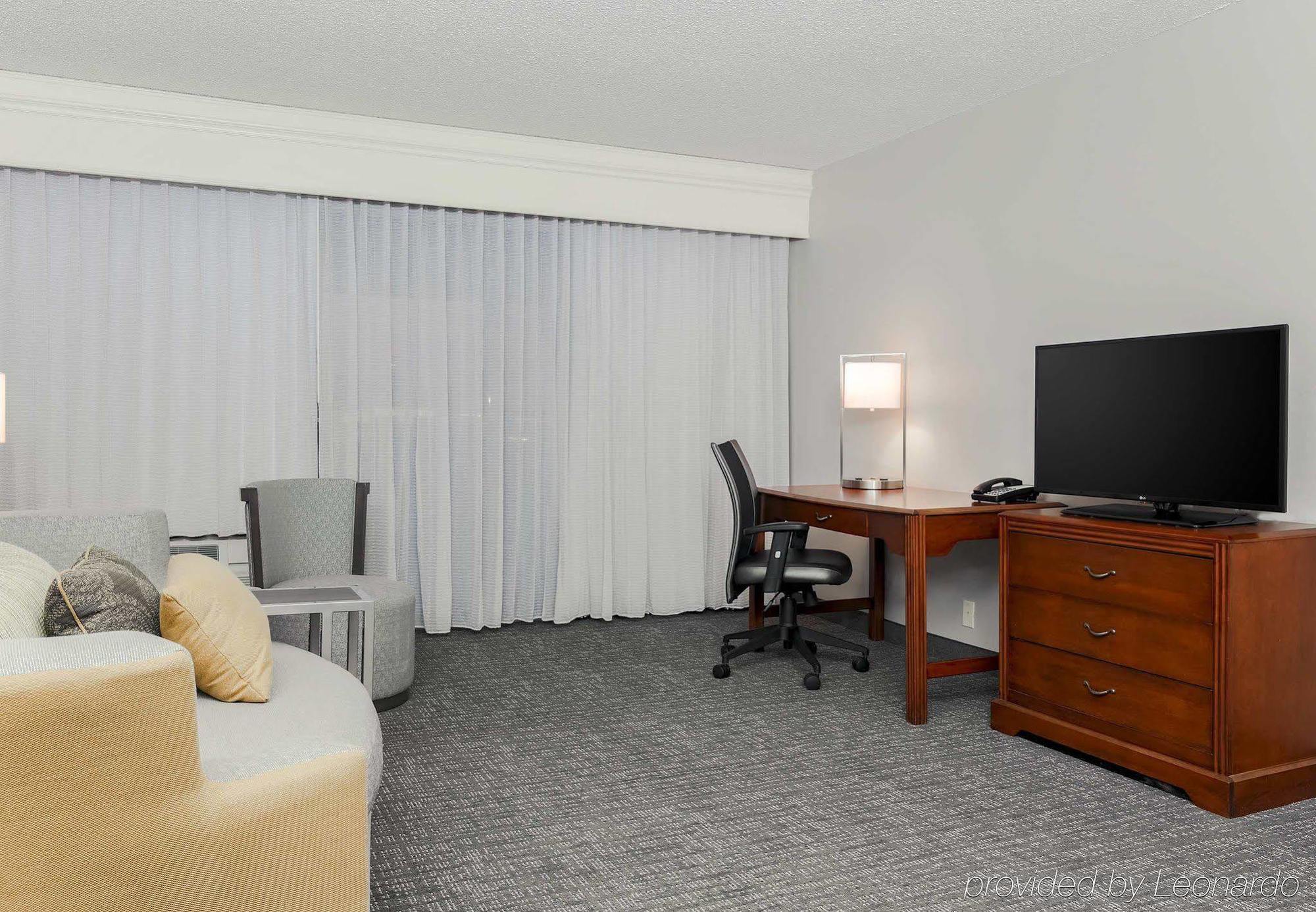 Radisson Hotel Houston Intercontinental Airport North Экстерьер фото