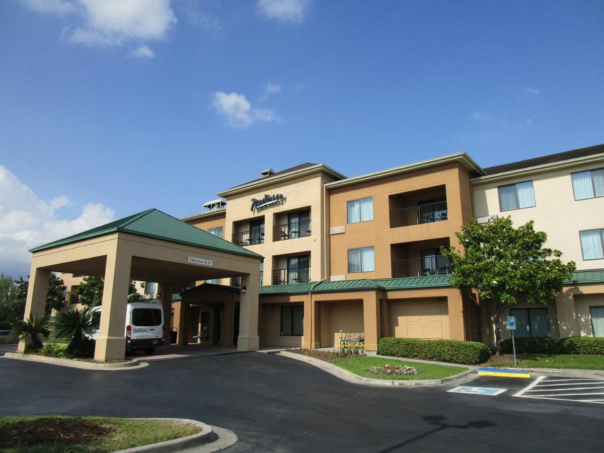 Radisson Hotel Houston Intercontinental Airport North Экстерьер фото